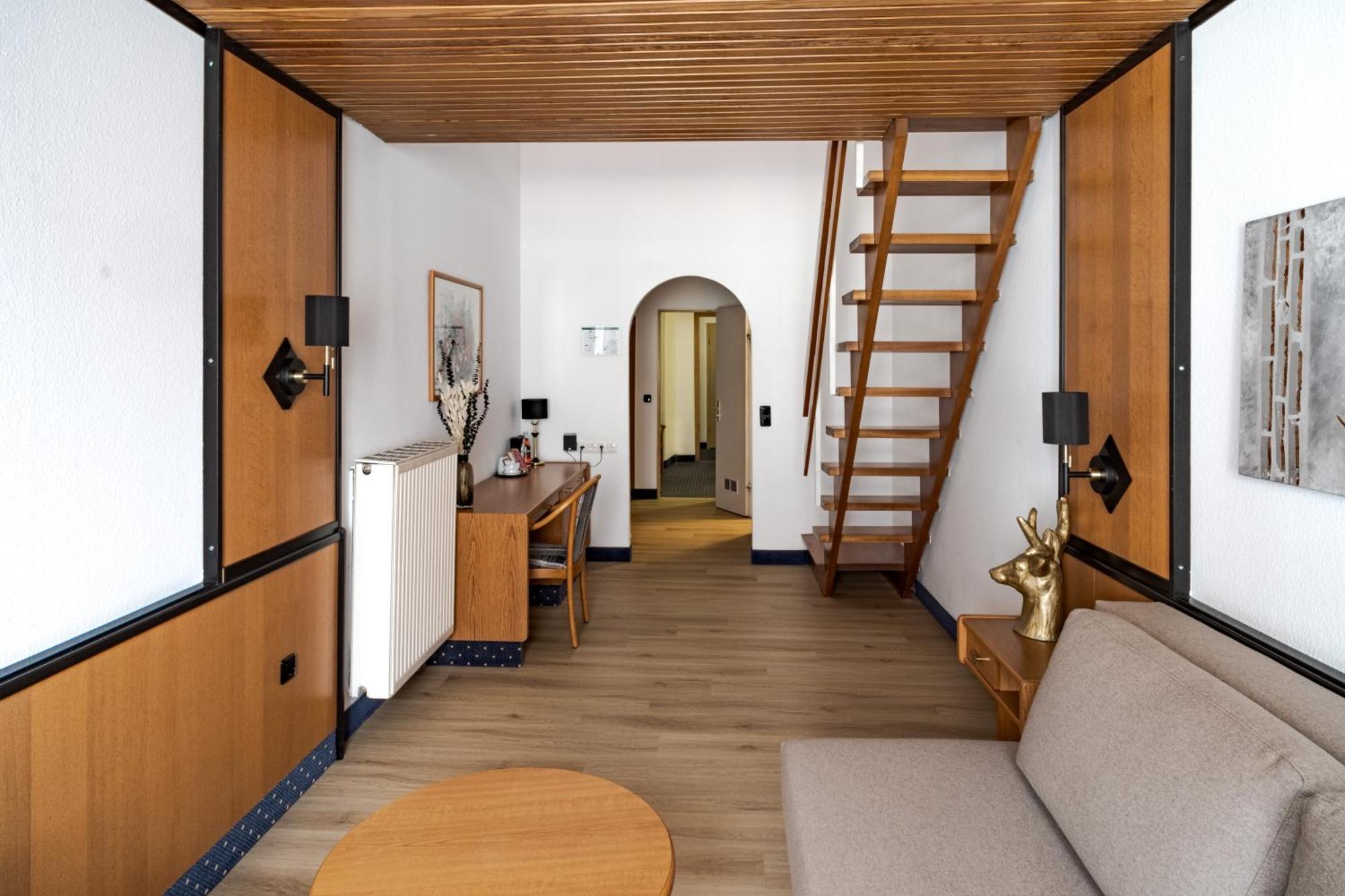 Hotel Goldener Hirsch Kaufbeuren Eksteriør bilde