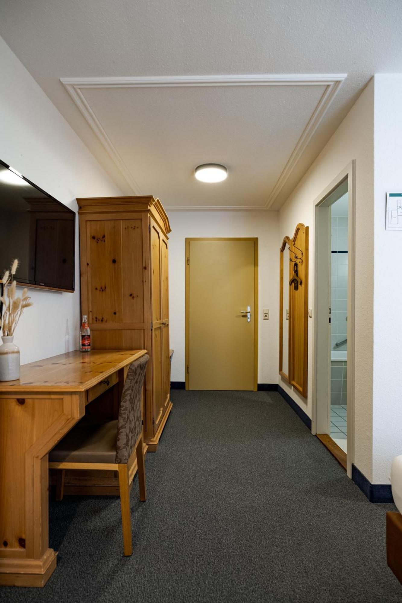 Hotel Goldener Hirsch Kaufbeuren Eksteriør bilde